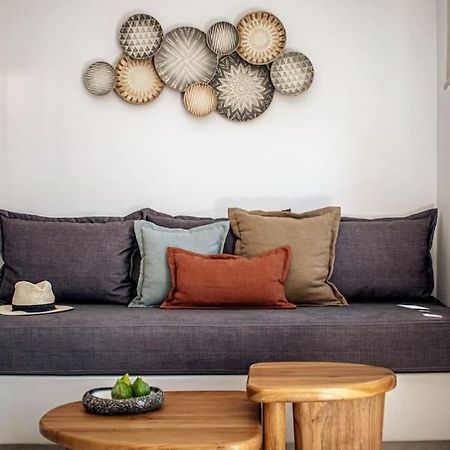 Aurora Apartment Pera Gyalos Luaran gambar