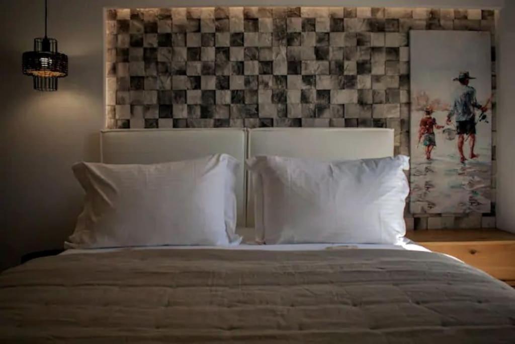 Aurora Apartment Pera Gyalos Luaran gambar
