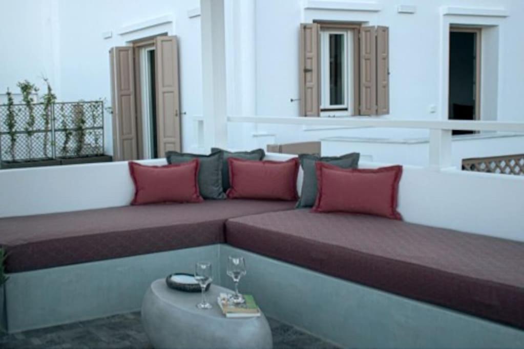 Aurora Apartment Pera Gyalos Luaran gambar