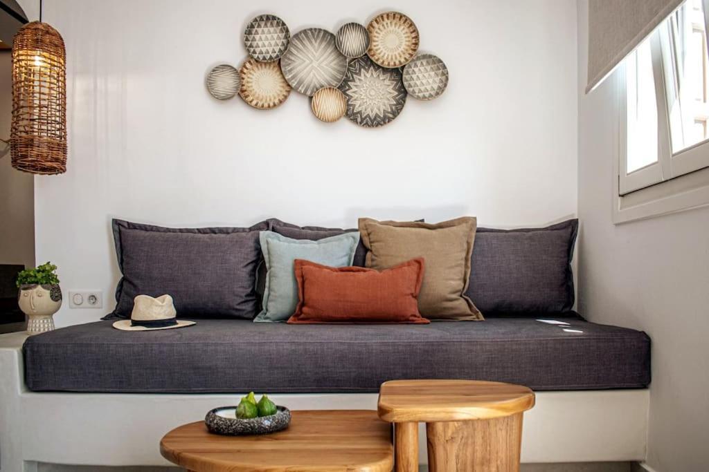 Aurora Apartment Pera Gyalos Luaran gambar